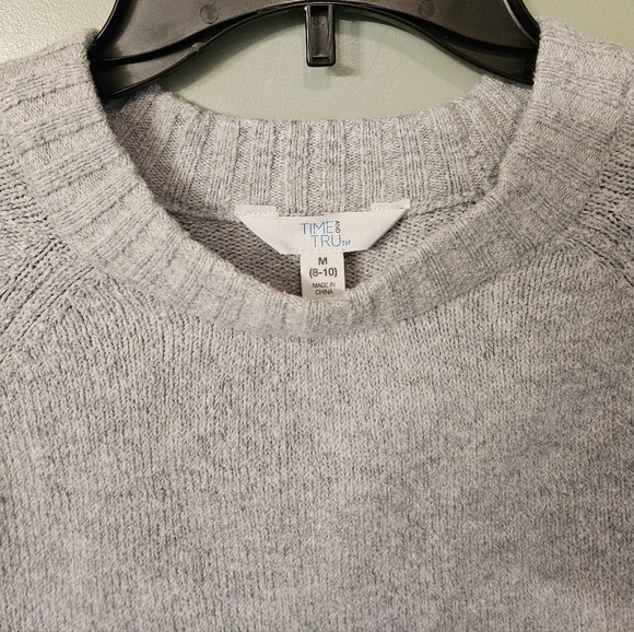 Sweater - Picture 3 of 5